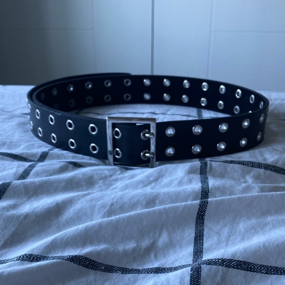 UO square double prong belt - Picture 2 of 4